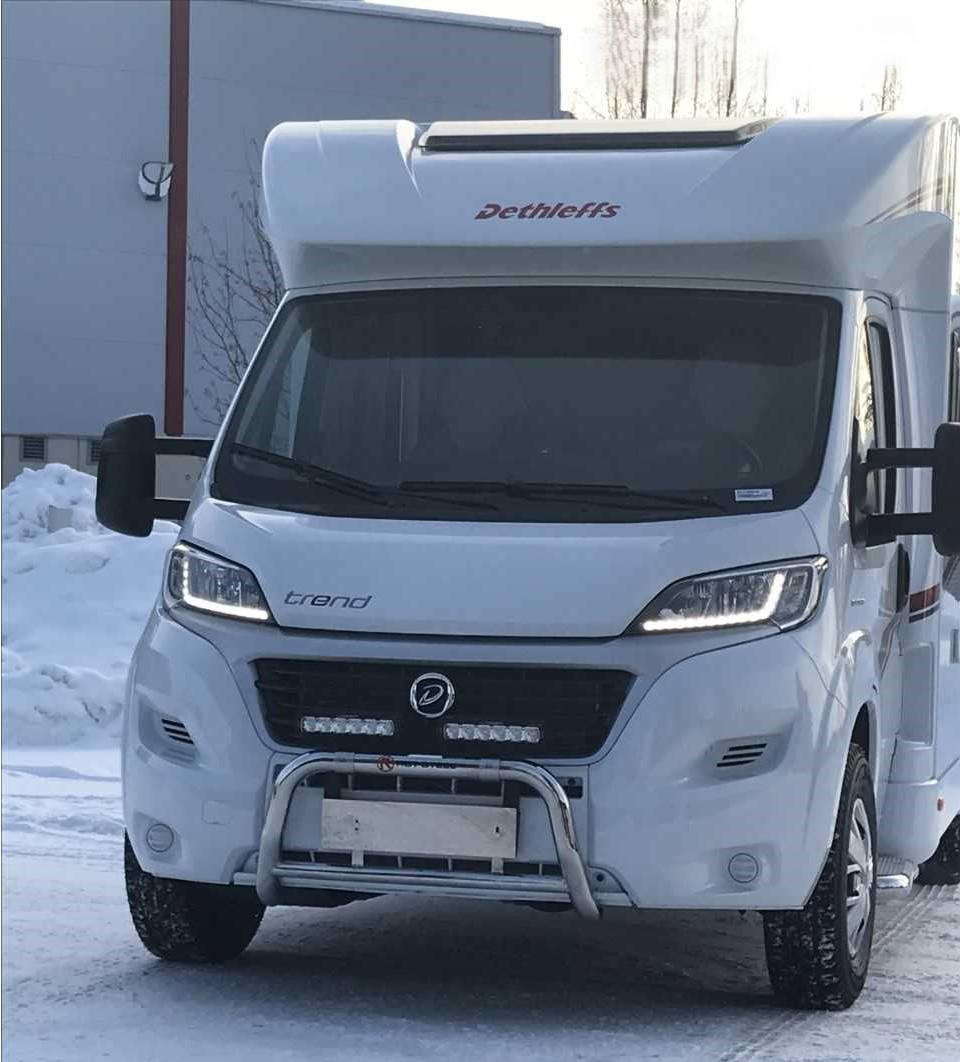 Kuvassa Lisävaloteline Fiat Ducato 2014-