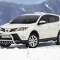 Kuvassa STEELER Lisävaloteline Toyota Rav4 2013-2016