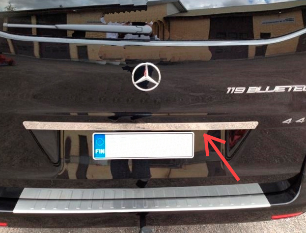 Kuvassa Takaluukun kormilista MB Vito W447, 2015-