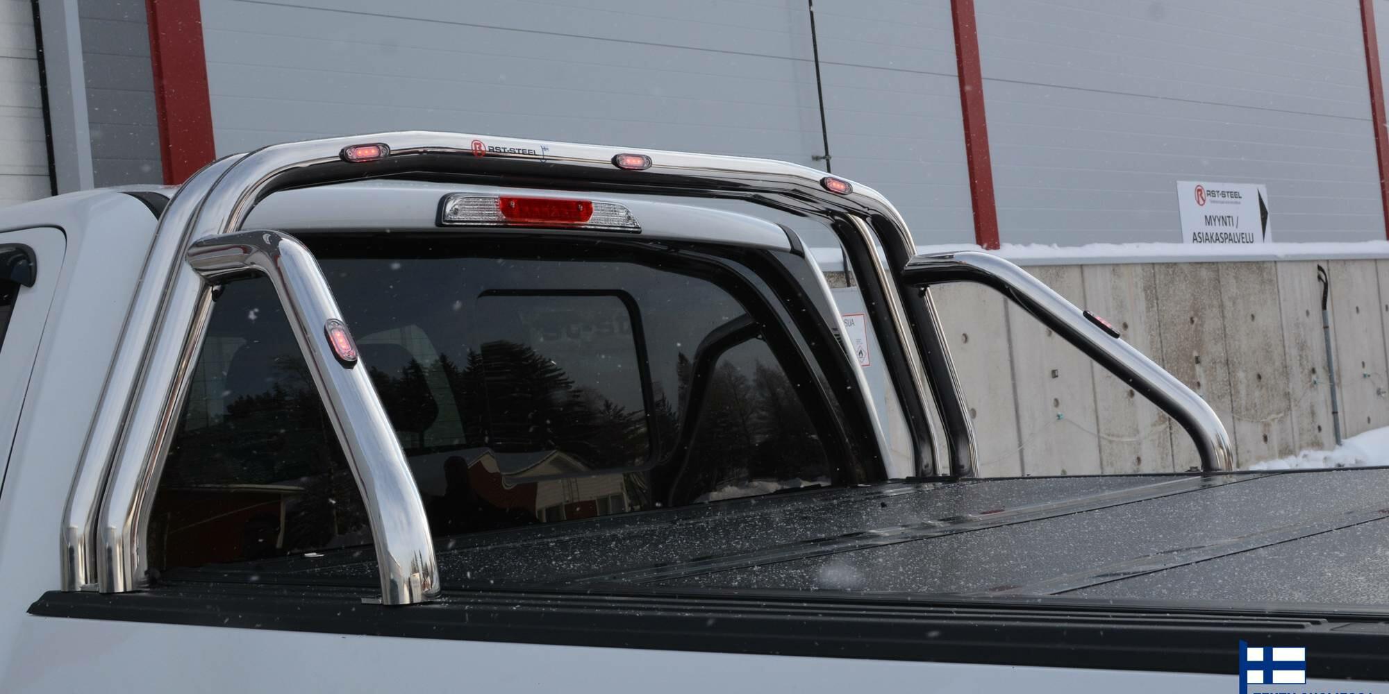 Kuvassa Lavakaari 60mm 2-putkella Ford F-150