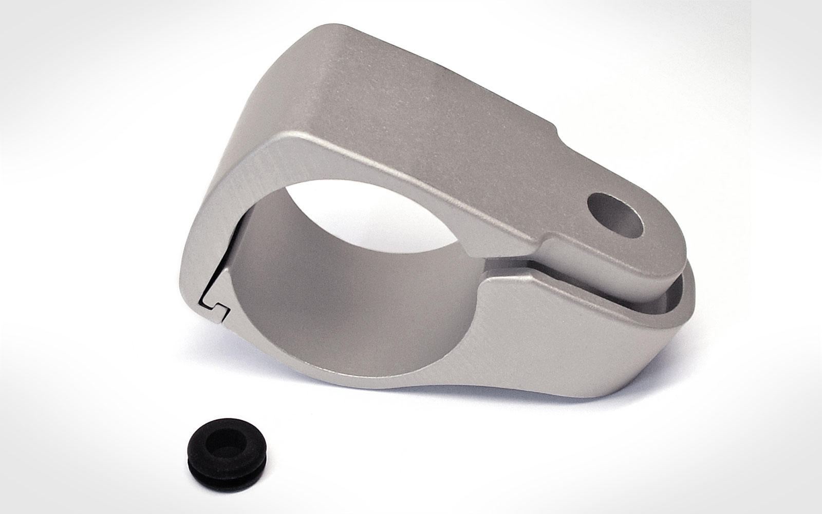 Kuvassa Trux valopantapari uritetulle putkelle