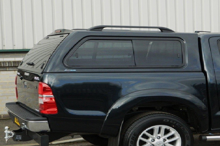 Kuvassa Kattokaide Ford Ranger 2012-2019
