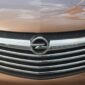 Kuvassa Maskin kromisarja Opel Vivaro 2014-