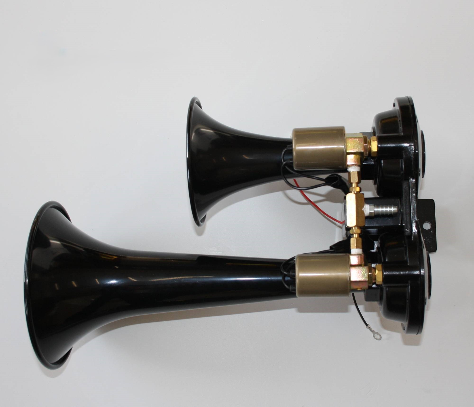 Kuvassa Paineilmatorvi TGV BAD BOY