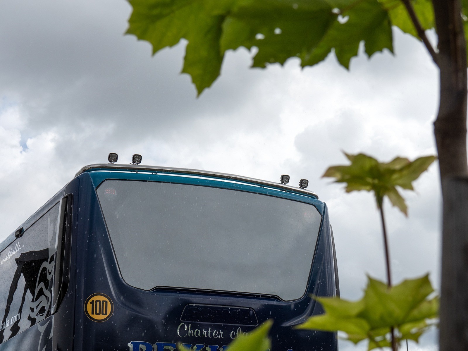 Kuvassa Työvaloteline Worker V07 Scania Interlink