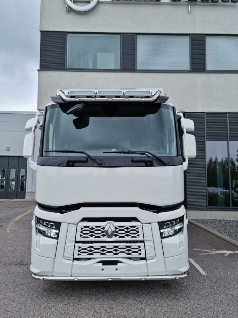 Kuvassa Lisävaloteline katolle Renault T-/ C-sarja