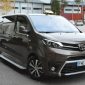 Kuvassa Astinlaudat Toyota Proace 2017- pitkä akseliväli (LWB)