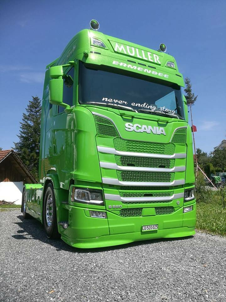 Kuvassa Etuspoileri Scania NextGen 2017-