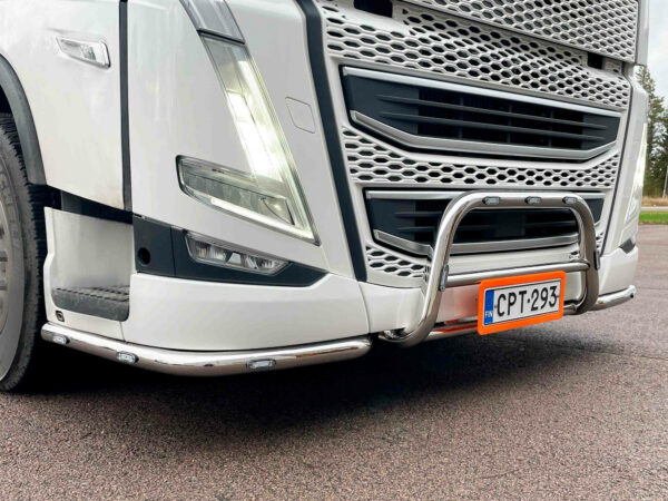 3-Part Front Spoiler Bar Volvo FH4 - Bild 2