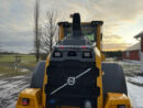 Rear Bar on top of engine cover Volvo L60H /L90H