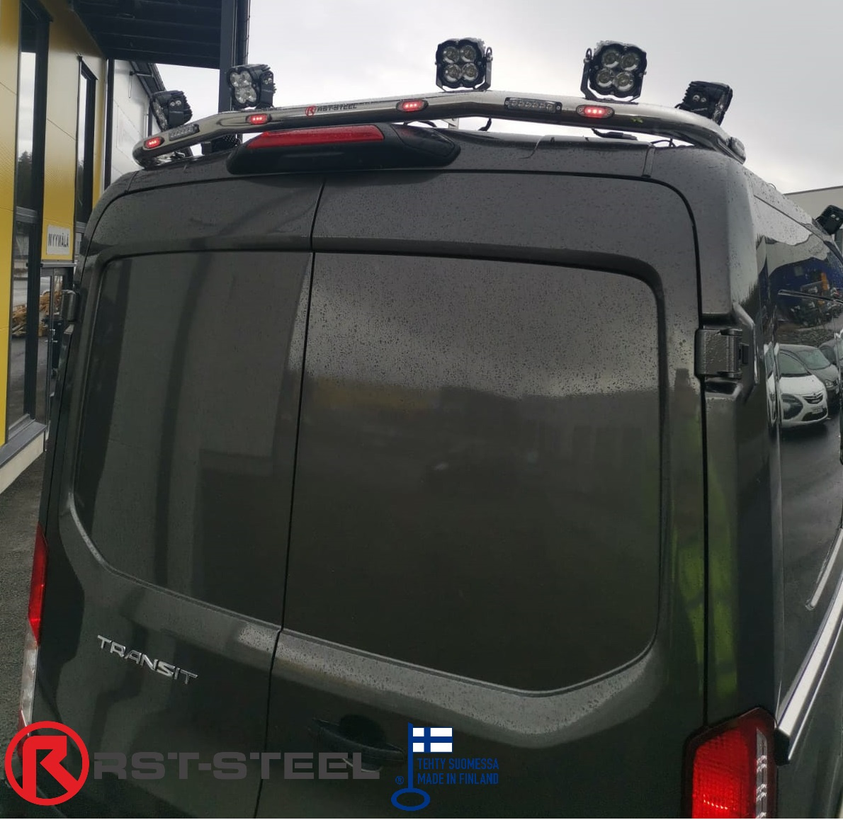 Kuvassa Työvaloteline katolle Ford Transit 2014-