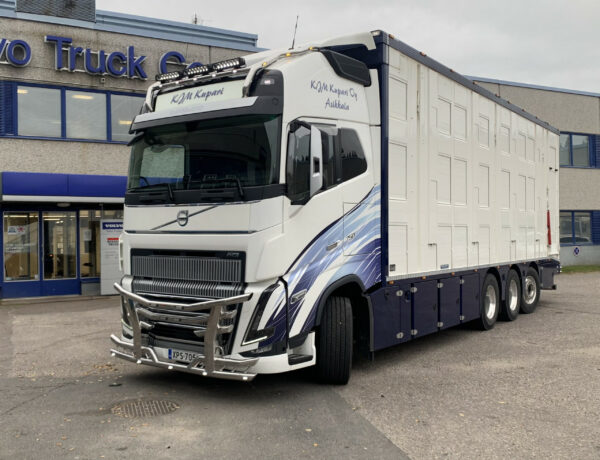 Takbåge med sidoförlängningar Volvo FH4, Globe XL