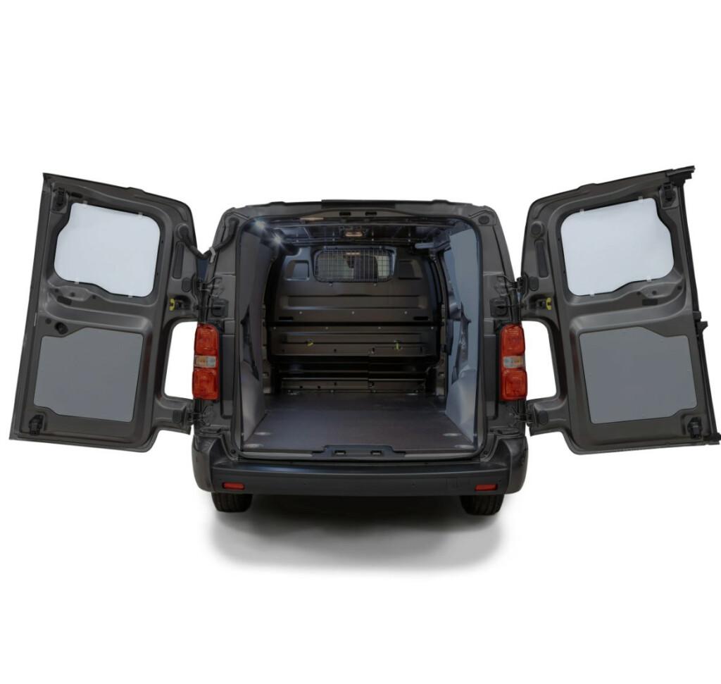 Kuvassa Vanerisarjat VW ID-BUZZ (L1) 2022- Takaluukulla