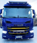Kuvassa främre spoilerbåge DAF XD 22-