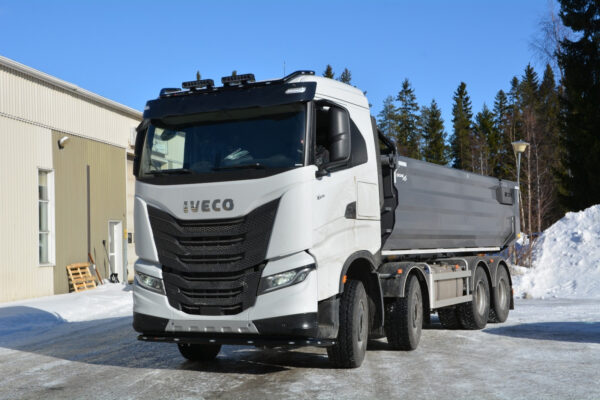 Frontspoilerstang Iveco X-Way 2020-