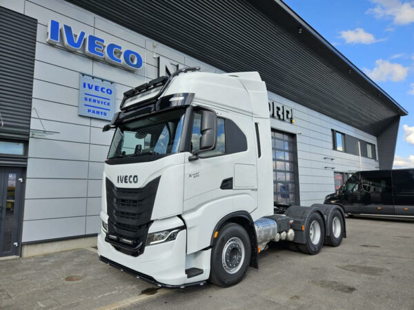 Takbåge Iveco S-Way 2019- Hög hytt