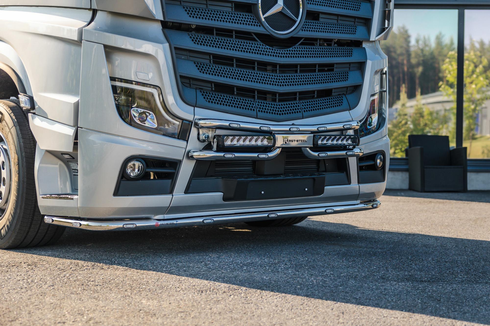 Kuvassa Etuhelmaputki MB Actros L 2,3 ja 2,5m