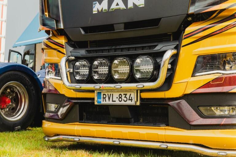 MAN