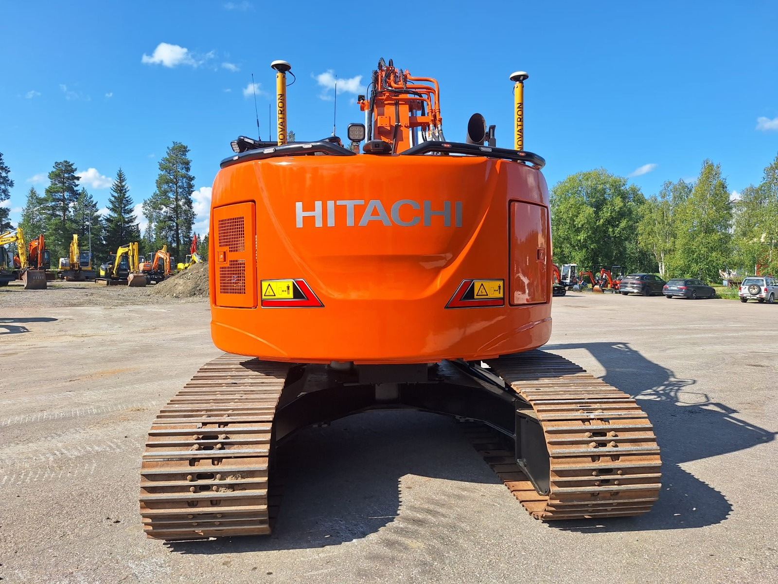 Valoteline taakse Hitachi ZX225USLC-6/-7 - Image 2