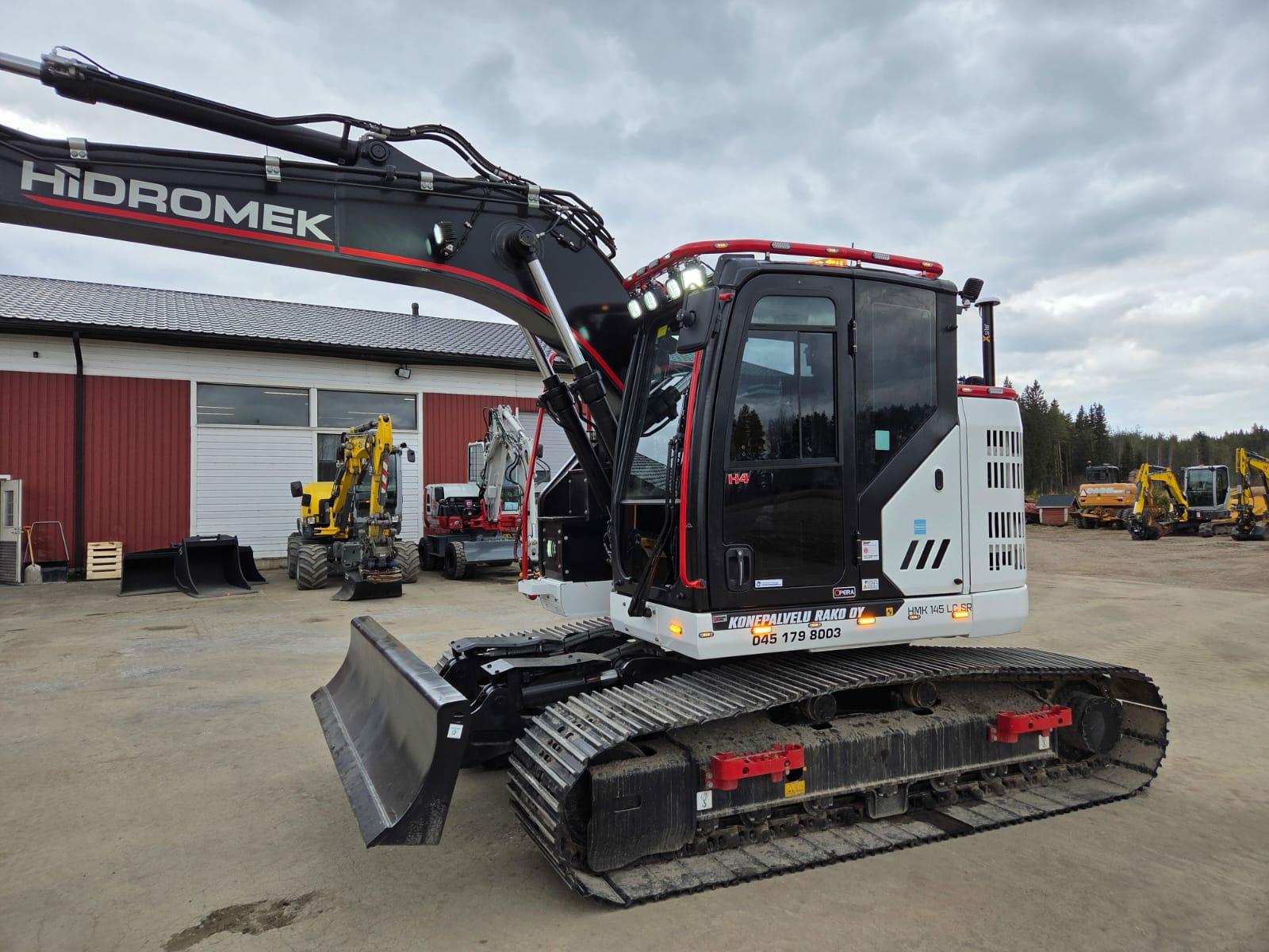 Kuvassa Valoteline katolle Hidromek HMK145LC SR-5