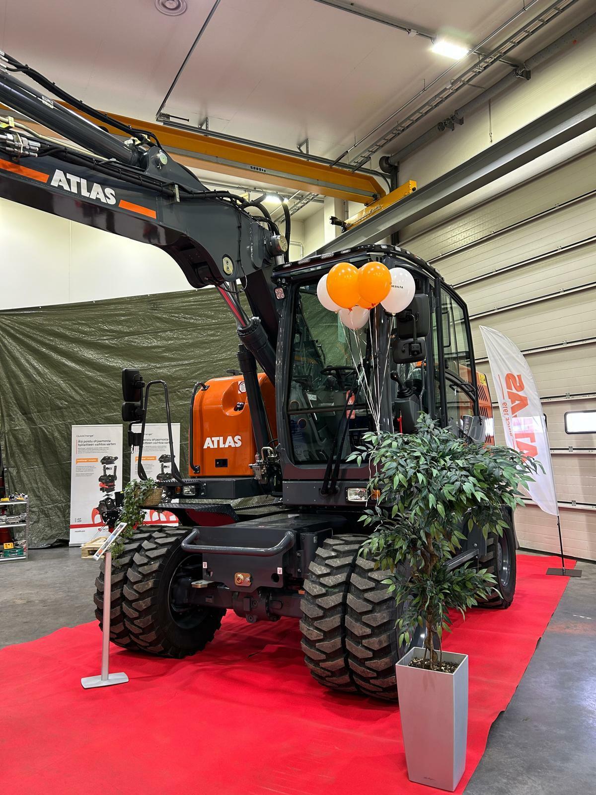 Kuvassa Valoteline katolle Atlas 140-160, 165WSR