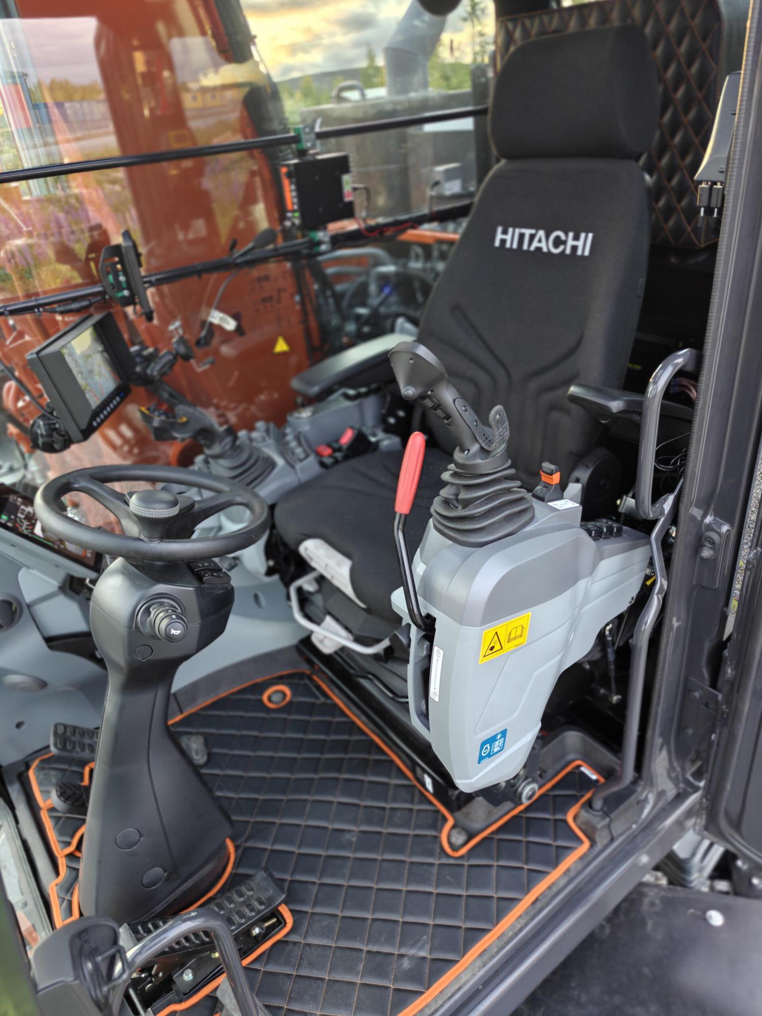 Lattiamatot Hitachi ZX135 - ZX220W-7 - Image 2