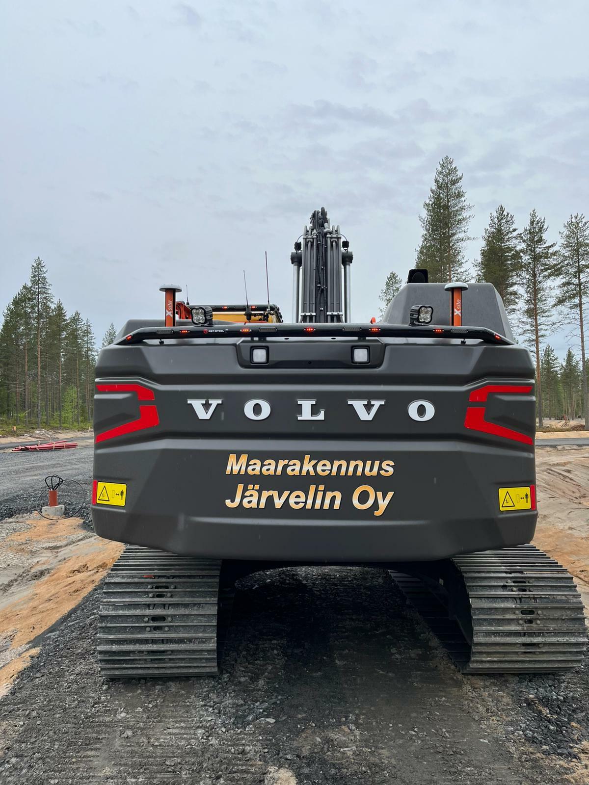 Kuvassa Valoteline taakse / peräpuntin päälle Volvo EC260F 2025-