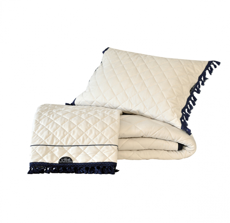 Kuvassa Night styling vuodevaatesarja MB Actros MP4/MP5 2012-