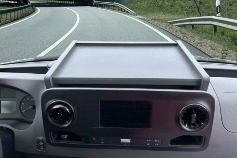 Keskipöytä MB Sprinter W907/W910 - Image 2