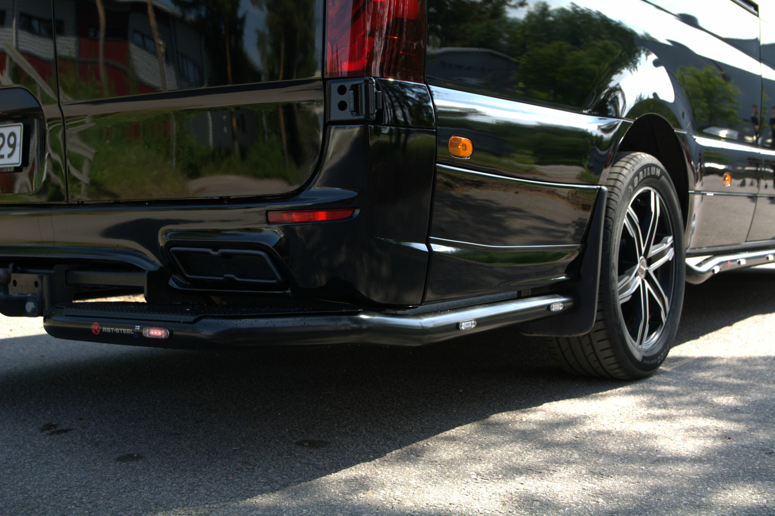 Takaputket astimilla MB Sprinter (A3), AMG takapuskuri