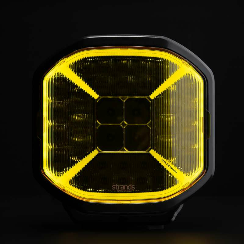 Kuvassa Lisävalo Strands Siberia X 9"