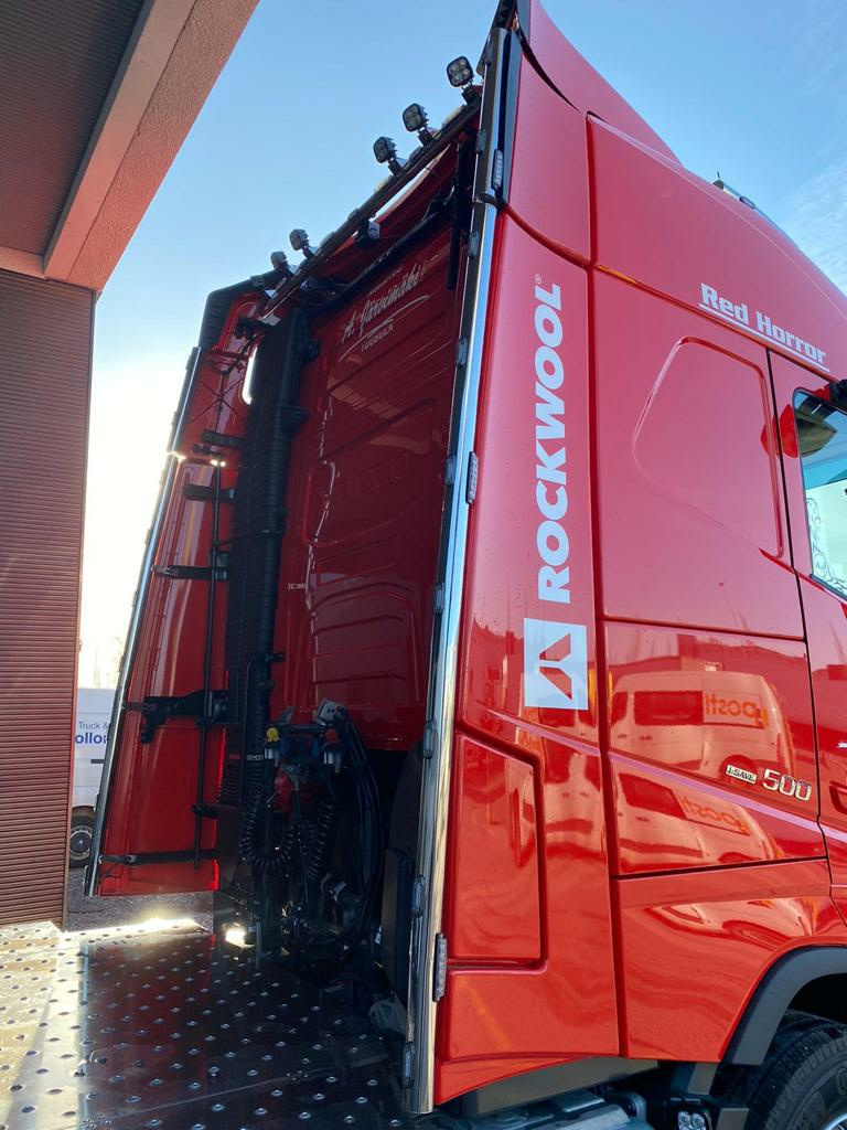 Koristeputket tuuliohjaimiin Volvo FH4 XL