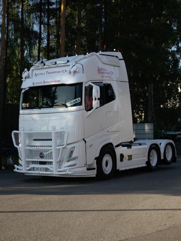 Bull Bar Freeway Volvo FH AERO 2024- - Bild 2