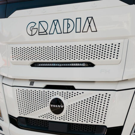Lazer Linear 24 Lighting Package For Volvo FH AERO Grille