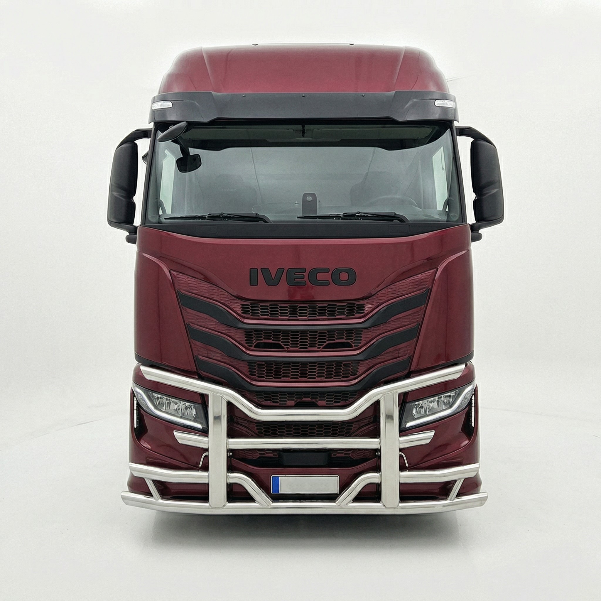 Kuvassa Karjapuskuri Lite Iveco S-way 2019-