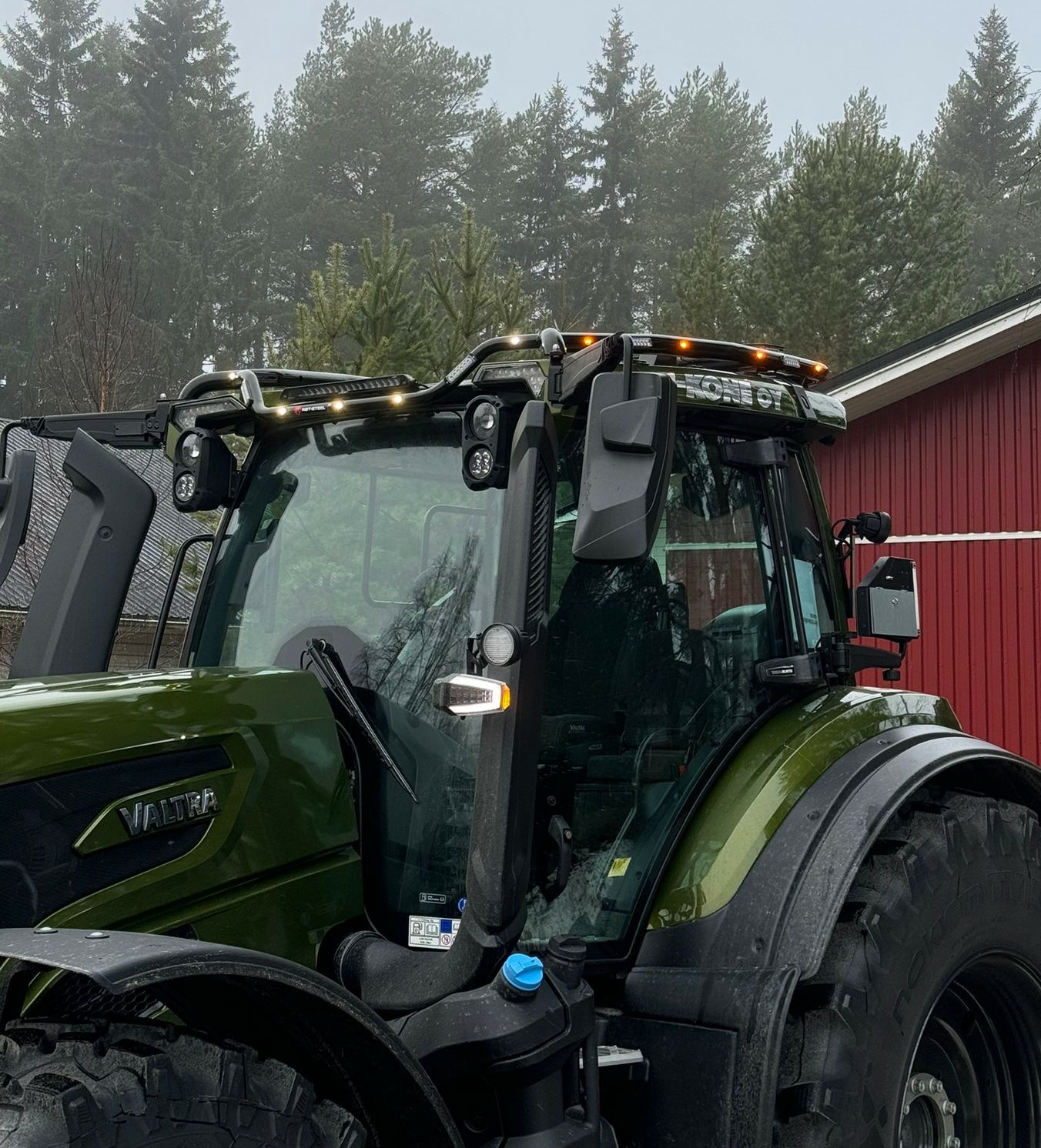 Valoteline katolle Valtra S-/Q-sarja 2022-