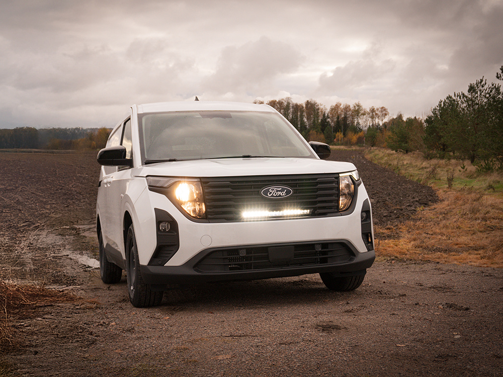 Kuvassa Lazer Grille Kit Ford Transit Courier 2023-