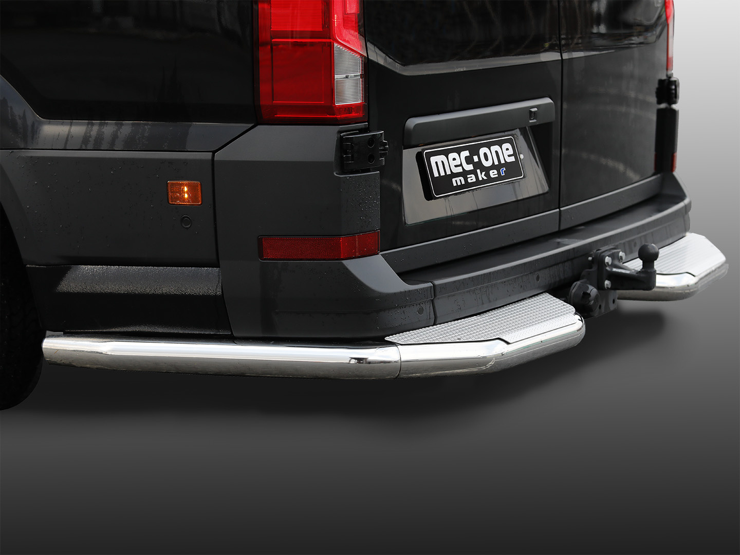 Kuvassa Takakulmaputket astimilla Volkswagen Crafter 2017- (Normaali)